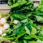 What should not be eaten with radish?