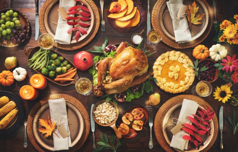 What should you not forget for Thanksgiving dinner?