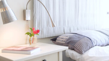 What should you not keep in your bedroom?