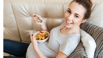 What week do pregnancy cravings start?