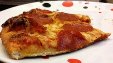 What's Domino's Brooklyn-Style?