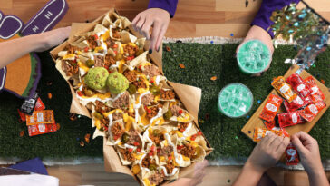 What's in Taco Bell Nachos Party Pack?