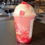 What's in a Starbucks strawberry Frappuccino?