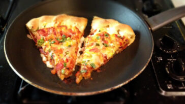 What's the best way to reheat leftover pizza?