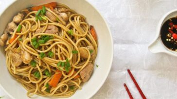 What's the difference between Chinese noodles and spaghetti?