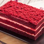 What's the difference between red velvet cake and chocolate cake?