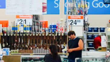 What's the latest I can buy alcohol at Walmart?