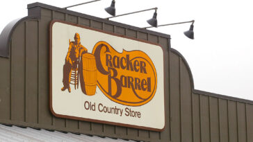 What's the origin of Cracker Barrel?