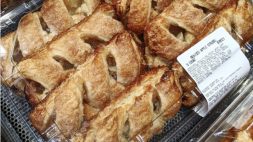 Where are Costco apple pies made?