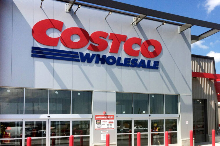 Where is the biggest Costco in Canada?