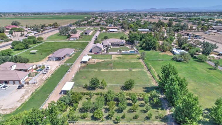 Where is the new Costco being built in Queen Creek?