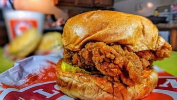 Which countries does Popeyes operate in?