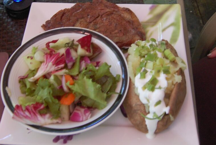 Which cuisine is more healthy?