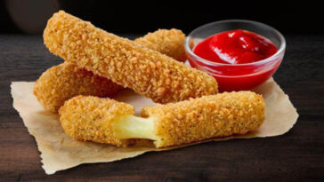 Which fast food sells mozzarella sticks?