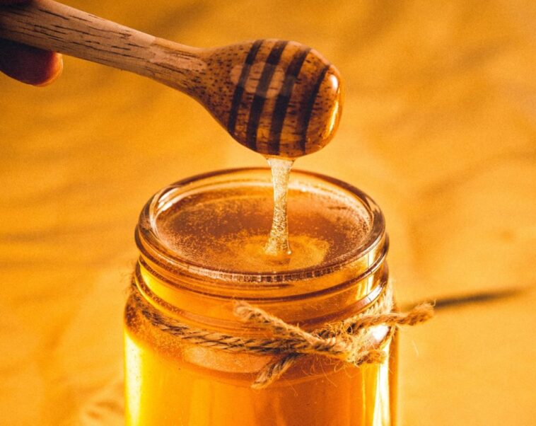 Which is healthier jelly or honey?