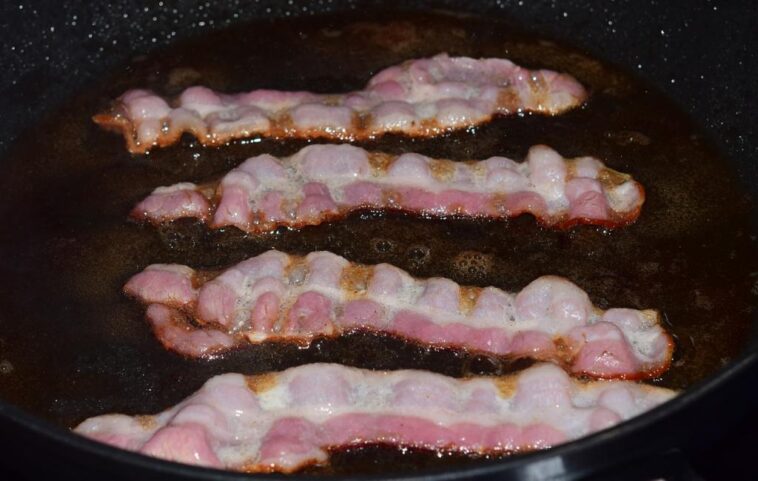 Which is healthier turkey bacon or Canadian bacon?