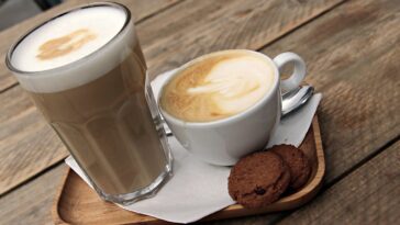 Which is sweeter cappuccino or latte?