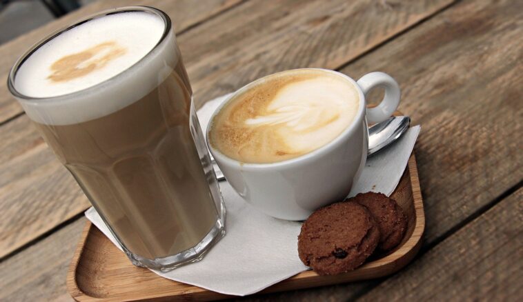 Which is sweeter cappuccino or latte?