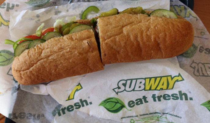 Which is the healthiest bread in subway?