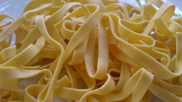 Which noodle is wider fettuccine or linguine?