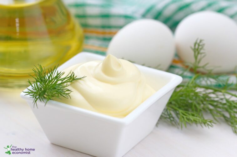 Which oil is best for mayonnaise?