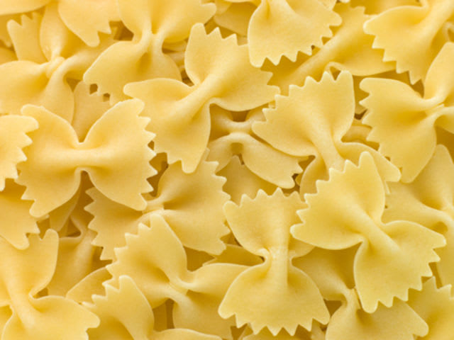 Which pasta looks like ribbons?