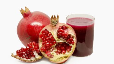 Which pomegranate juice has the least amount of sugar?