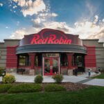 Who are Red Robin customers?