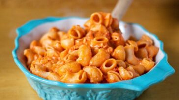 Who makes Carbone pasta sauce?