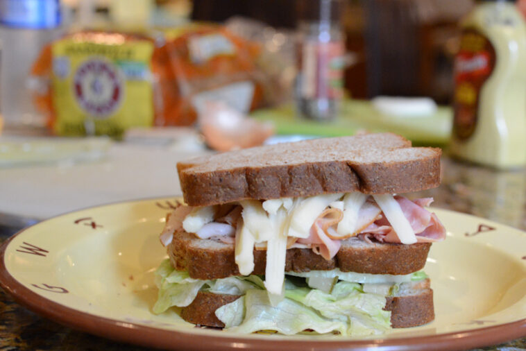 Who makes Roman Meal?