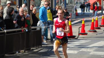 Why do runners poop themselves?