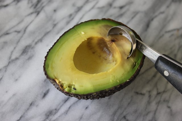 Why does avocado go black?