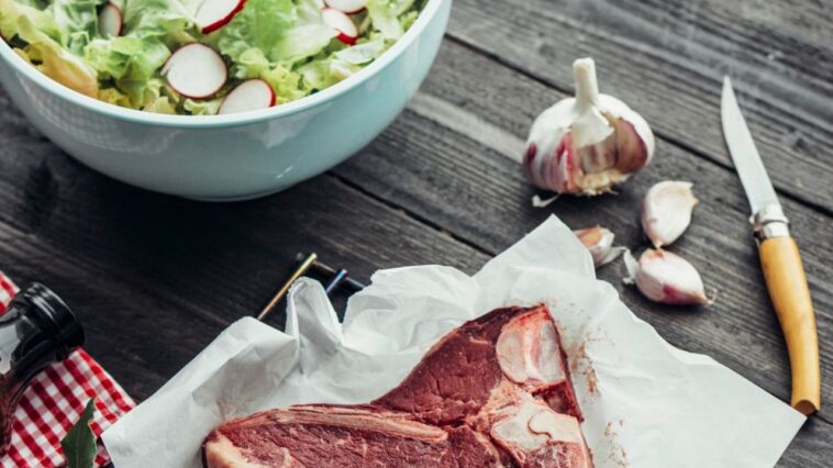 Why you shouldn't eat cashews?