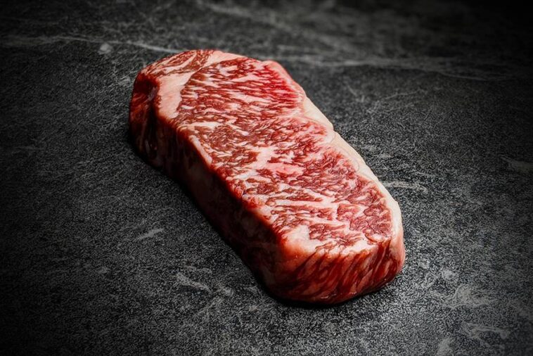 How much is a 8 oz Wagyu steak?