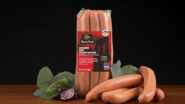 How much sodium is in Boar's Head hot dogs?