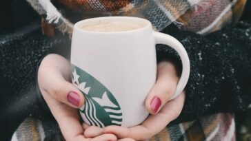 How much sugar is in a Starbucks skinny vanilla latte?