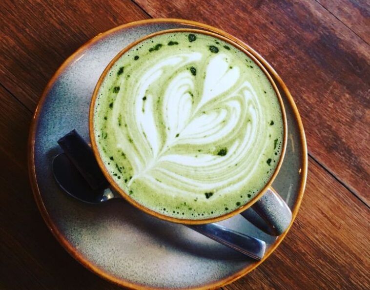 Is matcha stronger than coffee?
