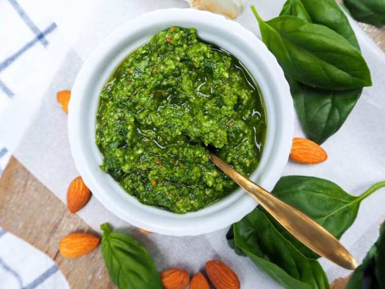 Is red or green pesto better?