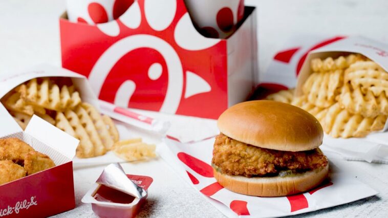 What is the healthiest meal at Chick-fil-A?
