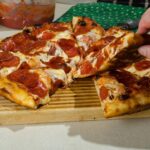 What kind of calzones Does Pizza Hut have?